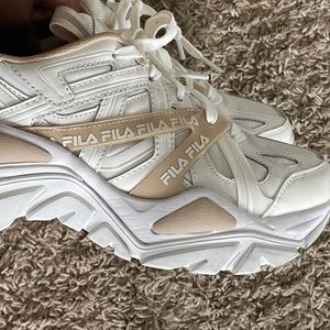 FILA Sneakers Excellent Condition Electrove Sneakers